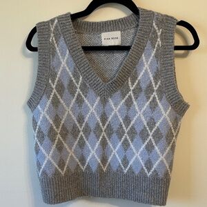 Ultra Soft n a Cuddly Pink Rose Women's Pastel V-Neck Argyle Sweater Vest